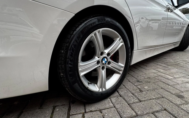 imagem-https://www.socarrao.com.br/sc-vehicle-images-prod/4171644/1790616429854-V2hhdHNBcHAgSW1hZ2UgMjAyNi0wOS0xOCBhdCAxNi4zMy40OCAoNSkuanBlZw.jpeg