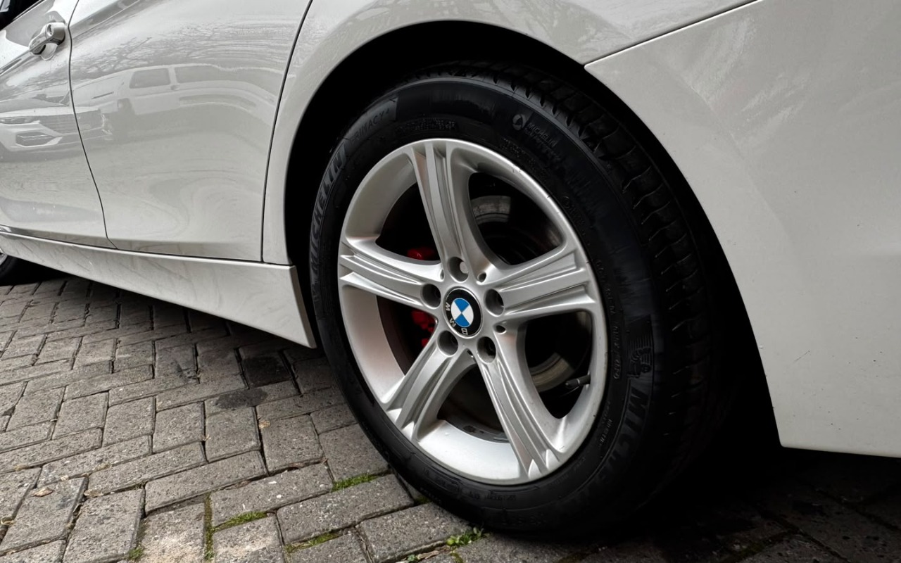 imagem-https://www.socarrao.com.br/sc-vehicle-images-prod/4171644/1790616430353-V2hhdHNBcHAgSW1hZ2UgMjAyNi0wOS0xOCBhdCAxNi4zMy40OSAoNSkuanBlZw.jpeg