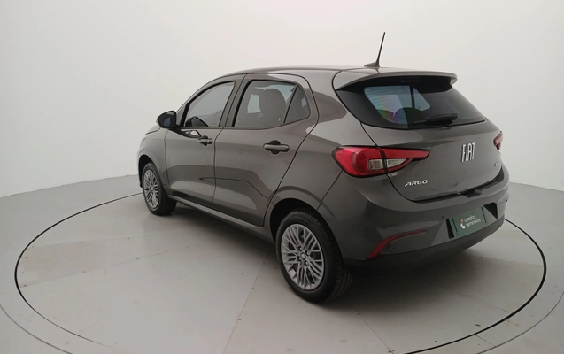 imagem-https://www.socarrao.com.br/sc-vehicle-images-prod/4171650/1790616473484-2_022739.jpg