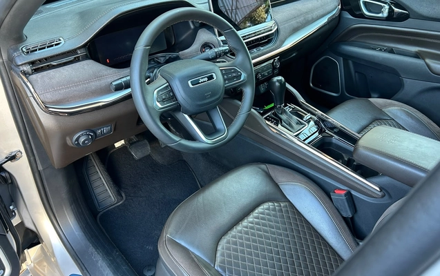 imagem-https://www.socarrao.com.br/sc-vehicle-images-prod/4171655/1790620206547-22cb99b5-76df-4312-b716-1c16937ba77b.jpg