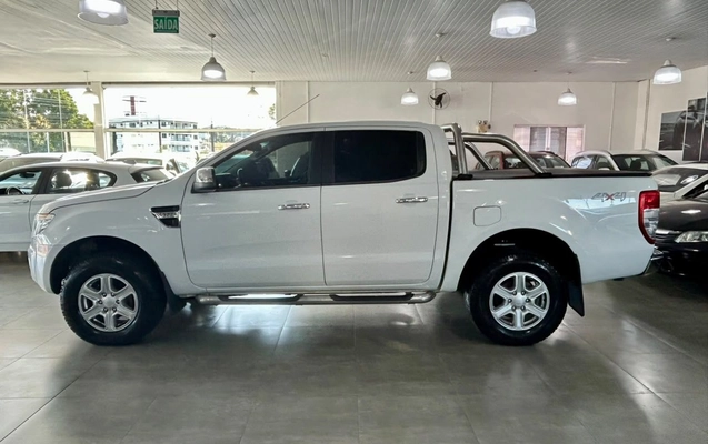 imagem-https://www.socarrao.com.br/sc-vehicle-images-prod/4171662/1790619401519-ab82192cda1b4ad4a44adb8f95ae27c4_1790616495531.jpg