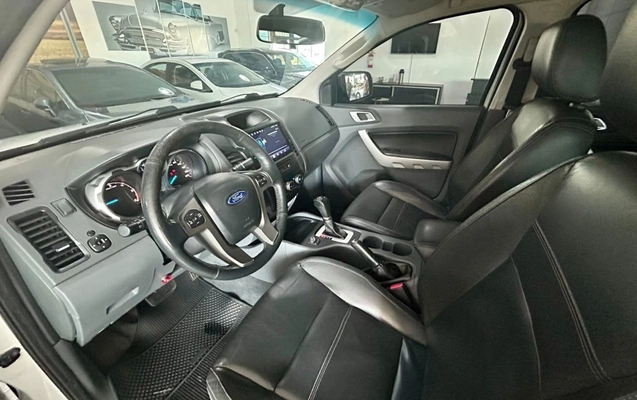 imagem-https://www.socarrao.com.br/sc-vehicle-images-prod/4171662/1790619401533-2129b2f29eaa46d0b493bce26b76df2e_1790616495544.jpg