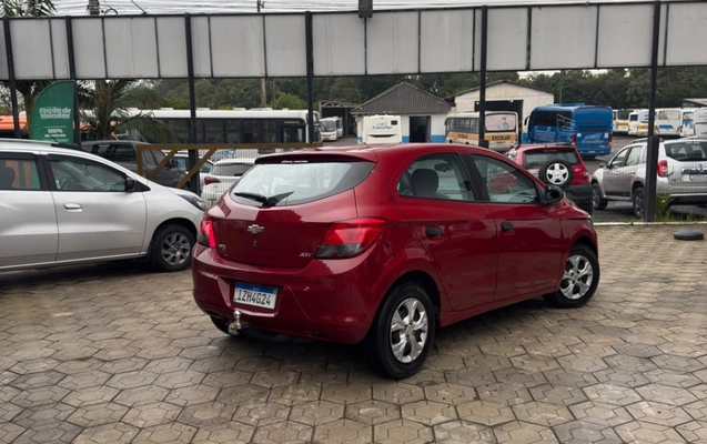 imagem-https://www.socarrao.com.br/sc-vehicle-images-prod/4171669/1790616610248-umWqIiixZrP6B6FL86IwsDyZ7SNVYBws.jpg