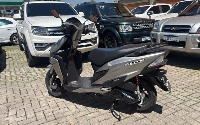imagem-https://www.socarrao.com.br/sc-vehicle-images-prod/4171724/1790616720809-V2hhdHNBcHAgSW1hZ2UgMjAyNi0wOS0yNSBhdCAxMS4zOS40NS5qcGVn.jpeg