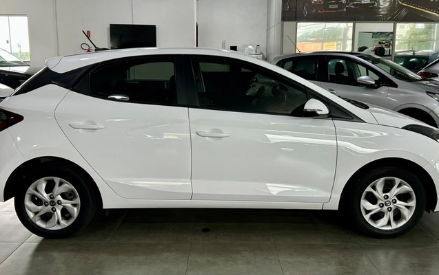 imagem-https://www.socarrao.com.br/sc-vehicle-images-prod/4171744/1790619066522-b85ff2de356f4b29971713d90cad225b_1790616780864.jpg