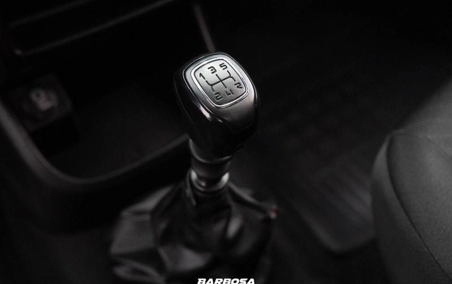 imagem-https://www.socarrao.com.br/sc-vehicle-images-prod/4171760/1790617024316-8256405_13_B_39d81ba0ed.jpeg
