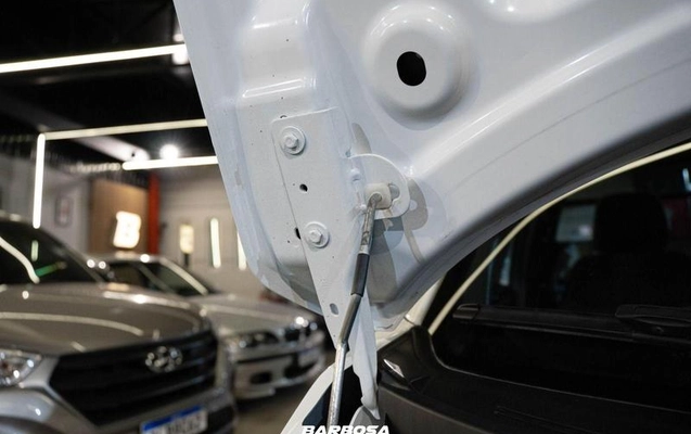 imagem-https://www.socarrao.com.br/sc-vehicle-images-prod/4171760/1790617024325-8256405_17_B_f1f195a95f.jpeg
