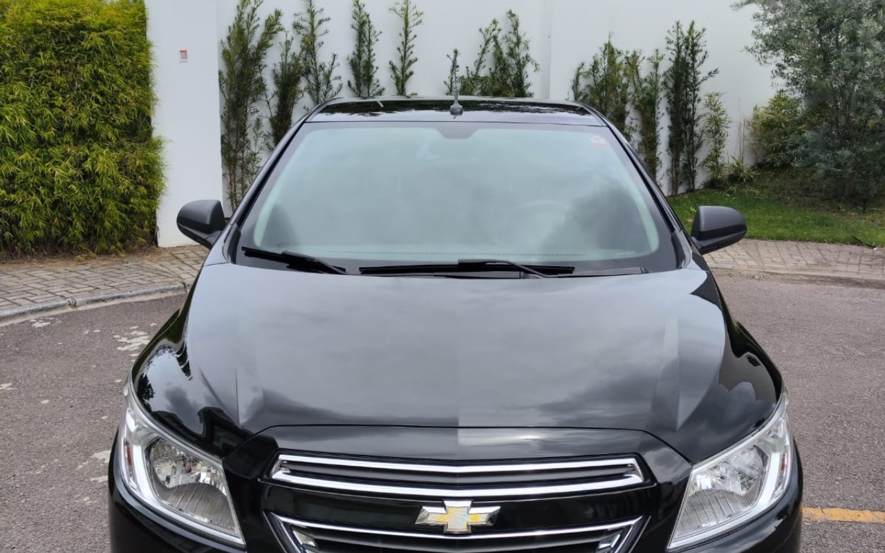 imagem-https://www.socarrao.com.br/sc-vehicle-images-prod/4171761/1790617025173-SW1hZ2VtIGRvIFdoYXRzQXBwIGRlIDIwMjUtMTEtMDUgw6AocykgMTcuNDkuMzhfMjQ5NzIxYzAuanBn.jpg