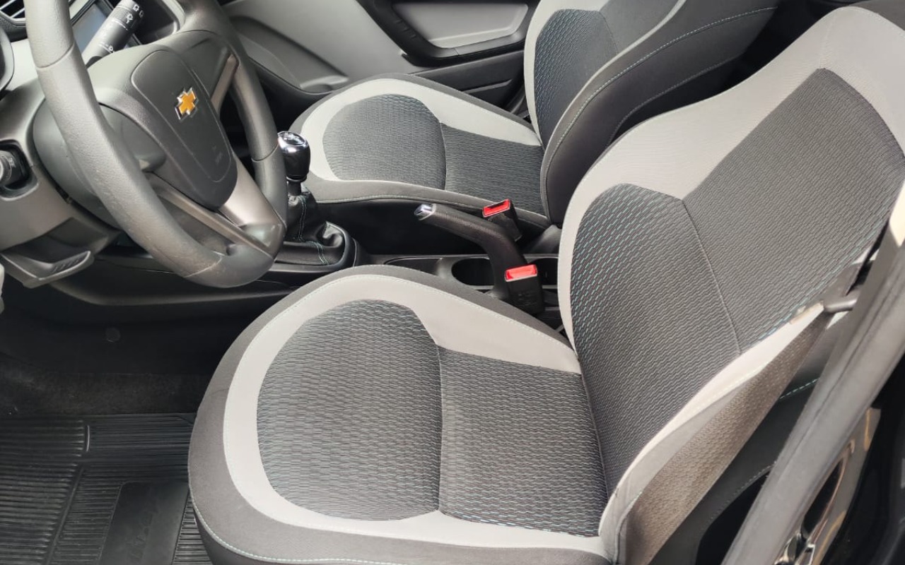 imagem-https://www.socarrao.com.br/sc-vehicle-images-prod/4171761/1790617025571-SW1hZ2VtIGRvIFdoYXRzQXBwIGRlIDIwMjUtMTEtMDUgw6AocykgMTcuNDkuMzVfODhkN2U2YjQuanBn.jpg