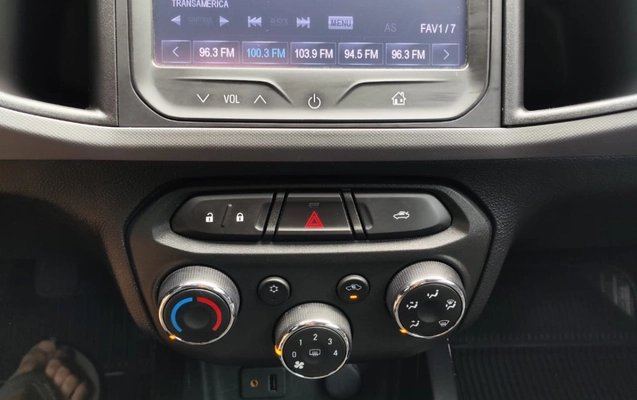 imagem-https://www.socarrao.com.br/sc-vehicle-images-prod/4171761/1790617025866-SW1hZ2VtIGRvIFdoYXRzQXBwIGRlIDIwMjUtMTEtMDUgw6AocykgMTcuNDkuMzRfOTkzNzRmNDEuanBn.jpg