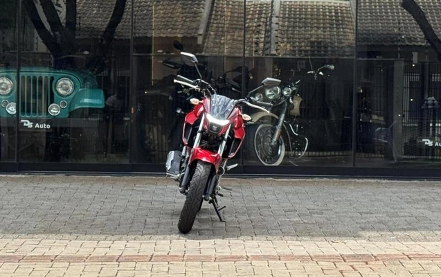 imagem-https://www.socarrao.com.br/sc-vehicle-images-prod/4171796/1792785803449-8459302_1_B_4c9469174c.jpeg