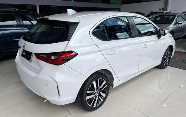 imagem-https://www.socarrao.com.br/sc-vehicle-images-prod/4171804/1790617092442-8504231_3_B_db63e84be8.jpeg