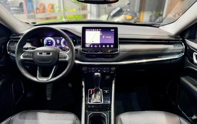 imagem-https://www.socarrao.com.br/sc-vehicle-images-prod/4171983/1790617419211-7_024108.jpg