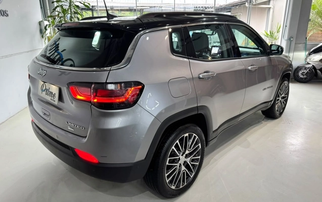 imagem-https://www.socarrao.com.br/sc-vehicle-images-prod/4171983/1790617419220-9_024108.jpg