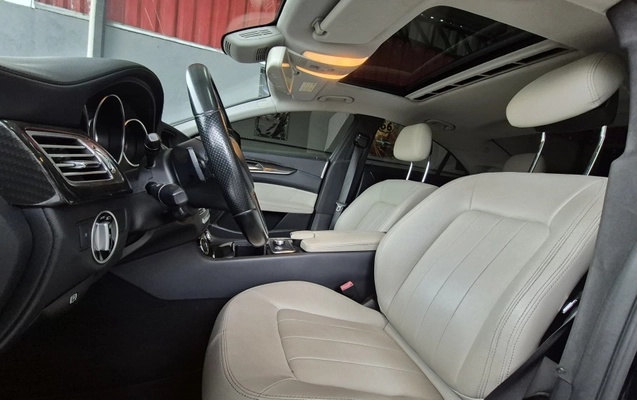 imagem-https://www.socarrao.com.br/sc-vehicle-images-prod/4172014/1790617613666-vehicle_image_1790353342_51529d3b93182f6cfba219326f56ca63.jpeg