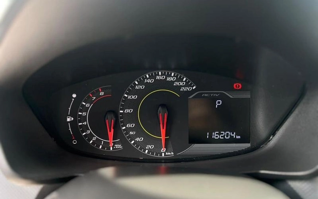imagem-https://www.socarrao.com.br/sc-vehicle-images-prod/4172035/1790617801865-8509987_12_B_91be86bd7a.jpeg