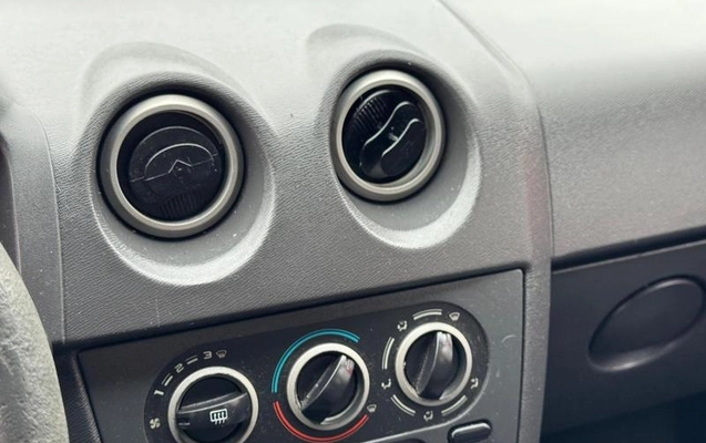 imagem-https://www.socarrao.com.br/sc-vehicle-images-prod/4172050/1792259477425-8517589_10_B_7d493ed086.jpeg