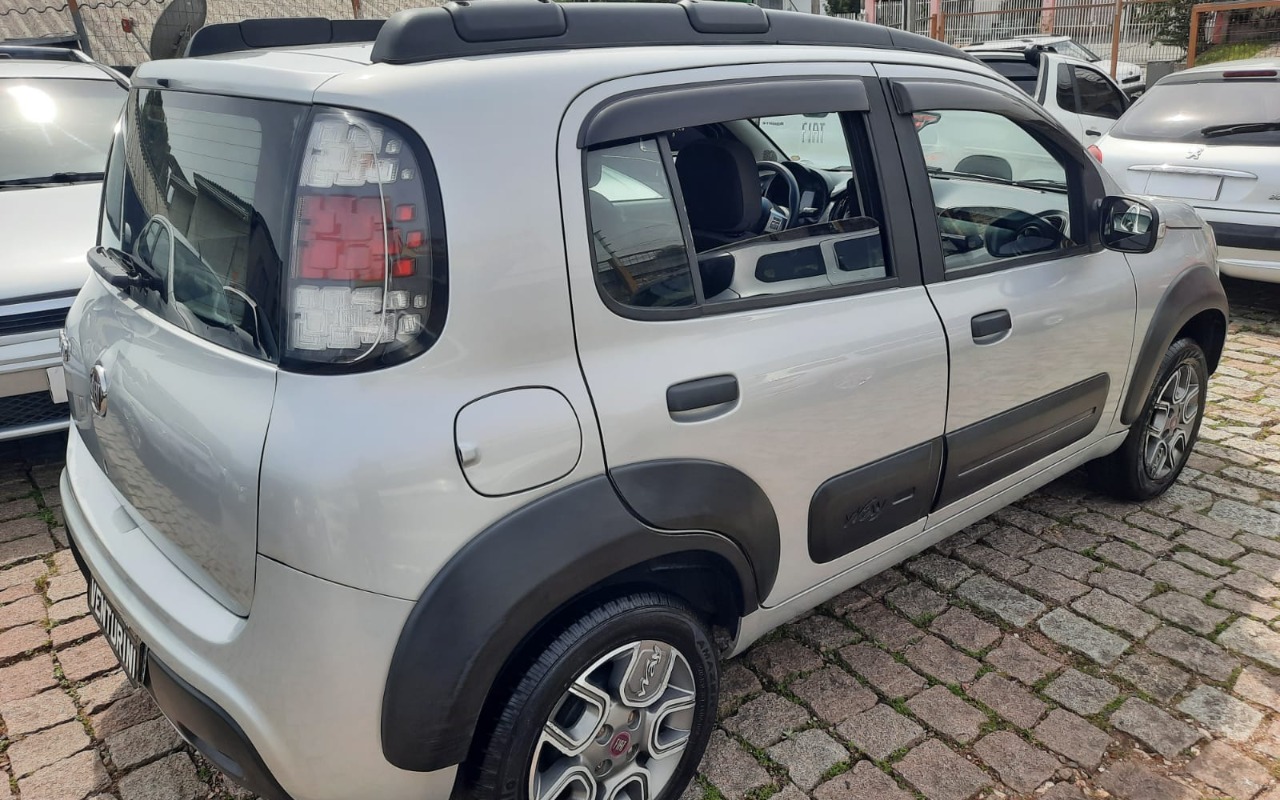 imagem-https://www.socarrao.com.br/sc-vehicle-images-prod/4172265/1790618242448-V2hhdHNBcHAgSW1hZ2UgMjAyNi0wOS0yOCBhdCAxMS40OC4yNiAoMSkuanBlZw.jpeg