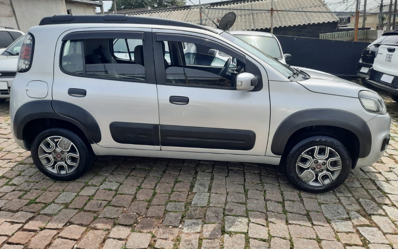 imagem-https://www.socarrao.com.br/sc-vehicle-images-prod/4172265/1790618242540-V2hhdHNBcHAgSW1hZ2UgMjAyNi0wOS0yOCBhdCAxMS40OC4yNiAoMikuanBlZw.jpeg