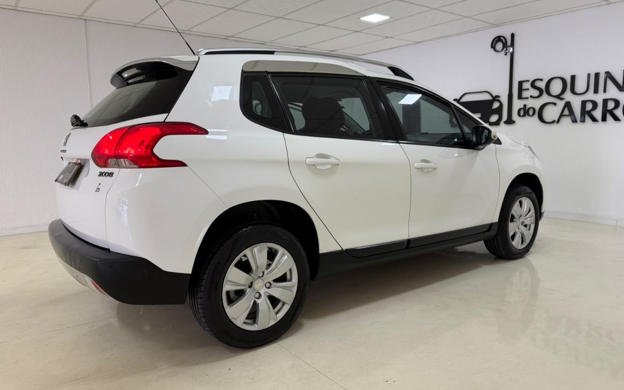 imagem-https://www.socarrao.com.br/sc-vehicle-images-prod/4172348/1790618588954-V2hhdHNBcHAgSW1hZ2UgMjAyNi0wOS0yOCBhdCAxMi4zOS4zMCAoMykuanBlZw.jpeg