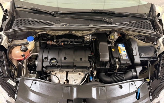 imagem-https://www.socarrao.com.br/sc-vehicle-images-prod/4172348/1790618590005-V2hhdHNBcHAgSW1hZ2UgMjAyNi0wOS0yOCBhdCAxMi4zOS4zMyAoMSkuanBlZw.jpeg