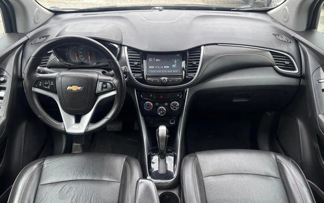 imagem-https://www.socarrao.com.br/sc-vehicle-images-prod/4172361/1790781670460-8464076_18_B_12530a6258.jpeg