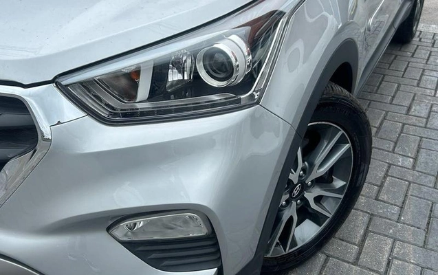 imagem-https://www.socarrao.com.br/sc-vehicle-images-prod/4172362/1790618705581-8517201_12_B_d82250f0c0.jpeg