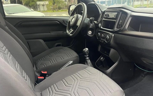 imagem-https://www.socarrao.com.br/sc-vehicle-images-prod/4172495/1790619000864-8520956_9_B_2c1d8f94d1.jpeg