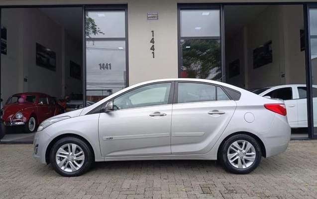 imagem-https://www.socarrao.com.br/sc-vehicle-images-prod/4172523/1791486994040-8521078_9_B_dbb6e3b598.jpeg