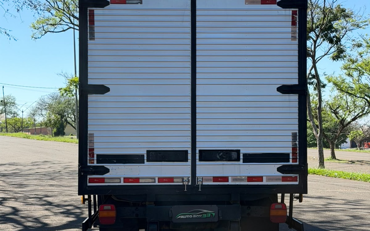 imagem-https://www.socarrao.com.br/sc-vehicle-images-prod/4172570/1790619213827-V2hhdHNBcHAgSW1hZ2UgMjAyNi0wOS0wOCBhdCAyMi4xOS4yNC5qcGVn.jpeg
