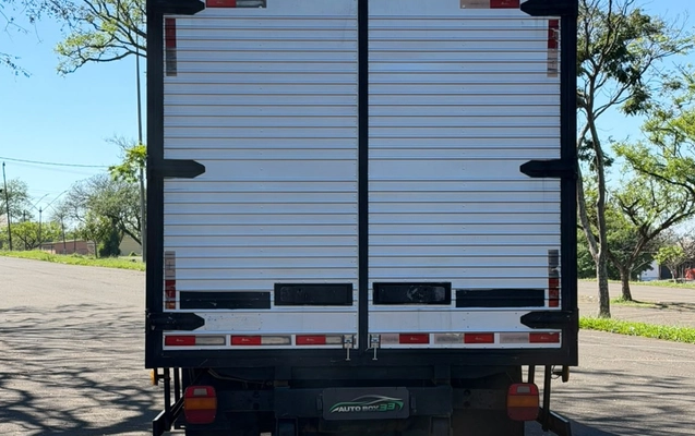 imagem-https://www.socarrao.com.br/sc-vehicle-images-prod/4172570/1790619213827-V2hhdHNBcHAgSW1hZ2UgMjAyNi0wOS0wOCBhdCAyMi4xOS4yNC5qcGVn.jpeg