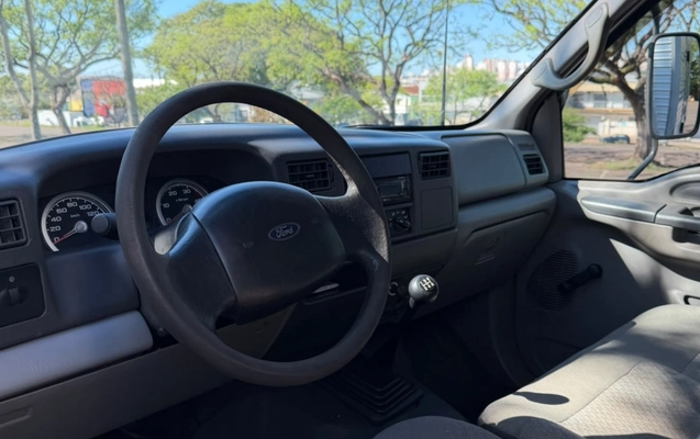 imagem-https://www.socarrao.com.br/sc-vehicle-images-prod/4172570/1790619214232-V2hhdHNBcHAgSW1hZ2UgMjAyNi0wOS0wOCBhdCAyMi4xOS4yNSAoMykuanBlZw.jpeg