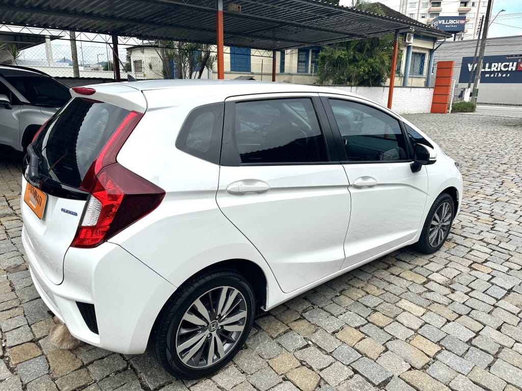 imagem-https://www.socarrao.com.br/sc-vehicle-images-prod/41727/1769988734988-5723850OR_1706876325_10_660.jpg