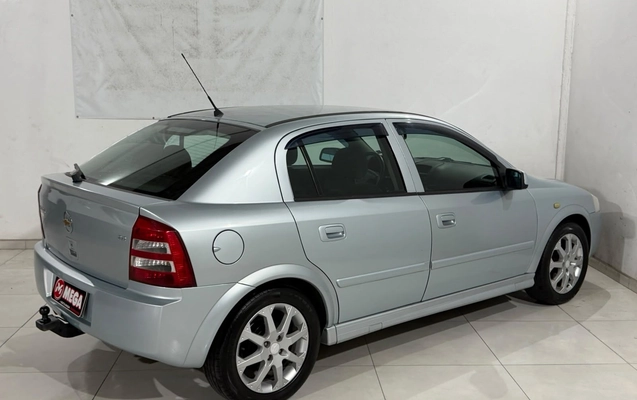 imagem-https://www.socarrao.com.br/sc-vehicle-images-prod/4172976/1790624327449-369267d1b339447b851e0a8b175fdeb7_1790620453225.jpg