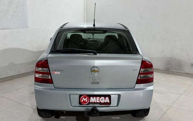 imagem-https://www.socarrao.com.br/sc-vehicle-images-prod/4172976/1790624327450-082c00018ec3408d8cacf0db6804ca77_1790620453229.jpg