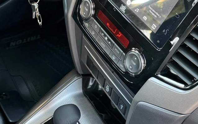 imagem-https://www.socarrao.com.br/sc-vehicle-images-prod/4172978/1790620534324-V2hhdHNBcHAgSW1hZ2UgMjAyNC0wNi0yNSBhdCAxOC4wNy4wNiAoMykuanBlZw.jpeg
