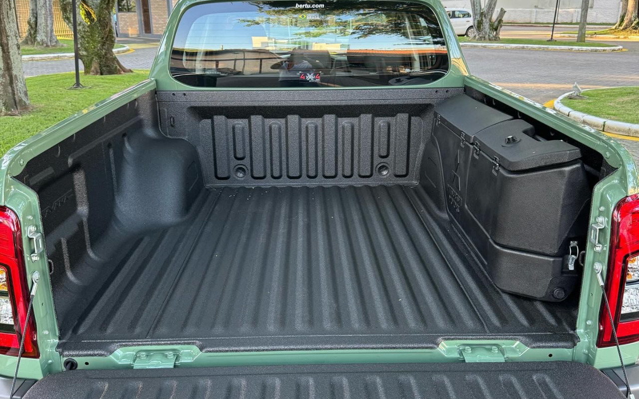 imagem-https://www.socarrao.com.br/sc-vehicle-images-prod/4172978/1790620534450-V2hhdHNBcHAgSW1hZ2UgMjAyNC0wNi0yNSBhdCAxOC4wNy4wNi5qcGVn.jpeg