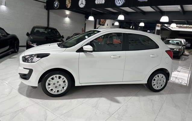 imagem-https://www.socarrao.com.br/sc-vehicle-images-prod/4173259/1790621114774-vehicle_image_1790620900_54ff31570cfebb538bb4d99e39accd0d.jpeg