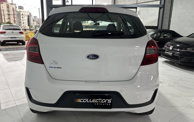 imagem-https://www.socarrao.com.br/sc-vehicle-images-prod/4173259/1790621114776-vehicle_image_1790620905_cec234510927fac6613ec0da7625d414.jpeg