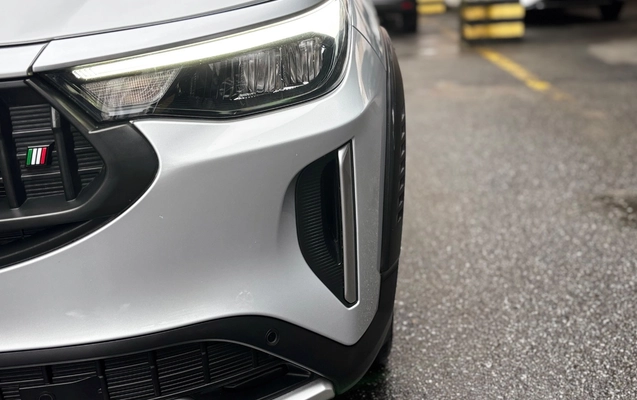 imagem-https://www.socarrao.com.br/sc-vehicle-images-prod/4173282/1790621288455-ZGY3MWI1NzQtMGViZi00YTNjLWI4OGQtYzY2NDhmOTZkZDM3LmpwZWc.jpeg