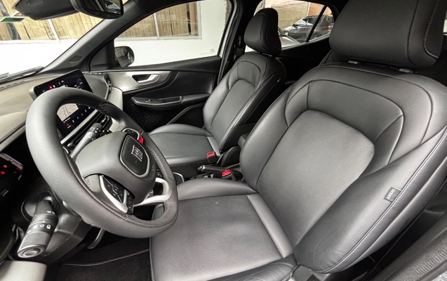 imagem-https://www.socarrao.com.br/sc-vehicle-images-prod/4173282/1790621289225-Y2RiZWM3NmQtZTczNy00ZDQzLWI1NTEtYTAwM2RiNGVmN2M3LmpwZWc.jpeg