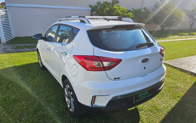 imagem-https://www.socarrao.com.br/sc-vehicle-images-prod/4173468/1790621682348-8_114502.jpg