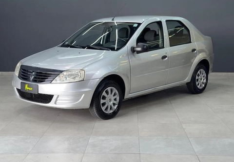Renault Logan 2012 Prata — foto 1 de 3