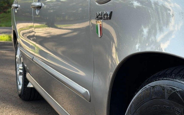 imagem-https://www.socarrao.com.br/sc-vehicle-images-prod/4173490/1790621822787-V2hhdHNBcHAgSW1hZ2UgMjAyNi0wOS0yOCBhdCAxNS41Mi4yNCAoMSkuanBlZw.jpeg