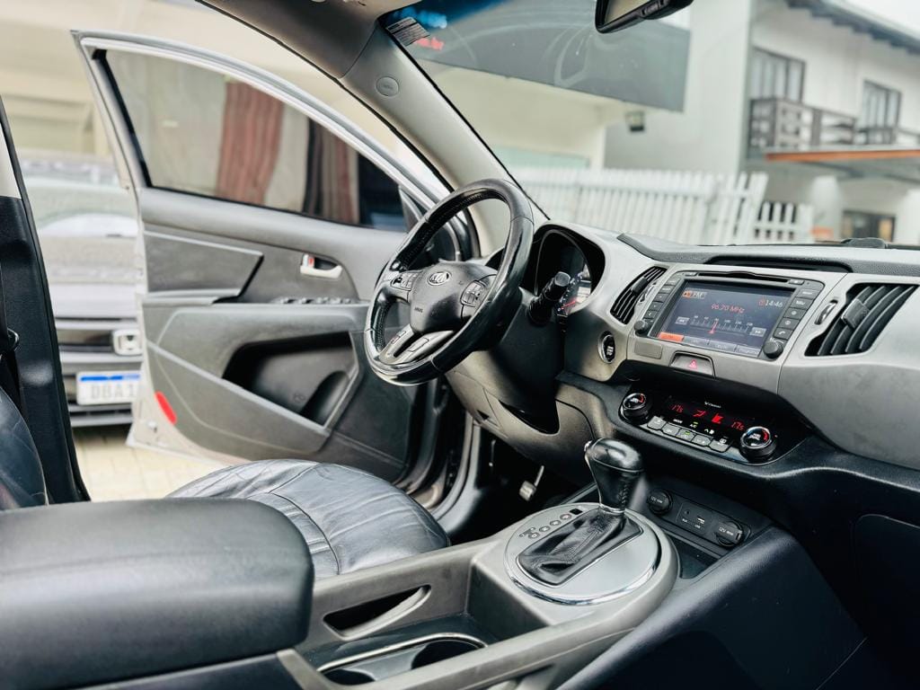 imagem-https://www.socarrao.com.br/sc-vehicle-images-prod/41735/1769988737481-5915245OR_1715196630_68_670.jpg