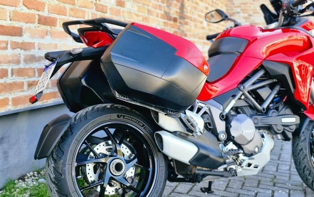 imagem-https://www.socarrao.com.br/sc-vehicle-images-prod/4173541/1790869314252-8521454_5_B_7d8f225c89.jpeg