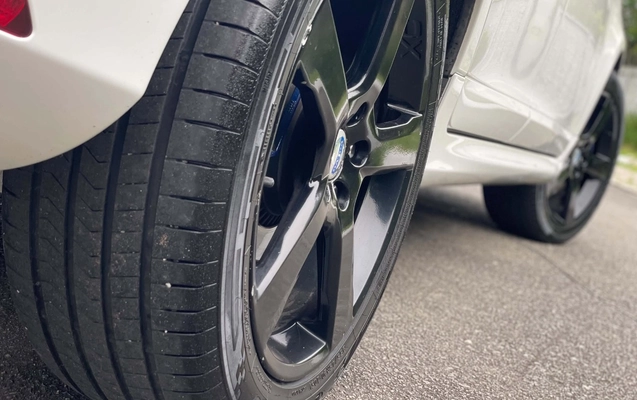 imagem-https://www.socarrao.com.br/sc-vehicle-images-prod/4173586/1790622145218-Nzg5MzQ2ODgwXzE0OTA0NzM3NDY0NDY0MTdfMjU5OTgzMjg4MDEwMjA5MTk0OV9uLmpwZw.jpg