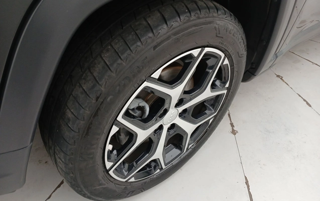 imagem-https://www.socarrao.com.br/sc-vehicle-images-prod/4173610/1790622230135-1_040344.jpg