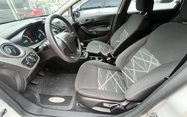 imagem-https://www.socarrao.com.br/sc-vehicle-images-prod/4173623/1790622444233-8521538_1_B_29a661b1a7.jpeg