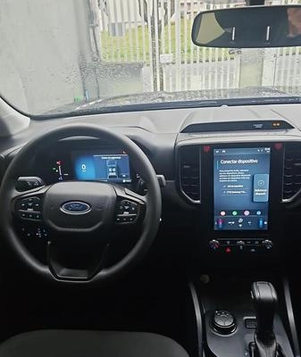imagem-https://www.socarrao.com.br/sc-vehicle-images-prod/4173640/1790622642322-8448630_12_B_0aaf08d7fa.jpeg